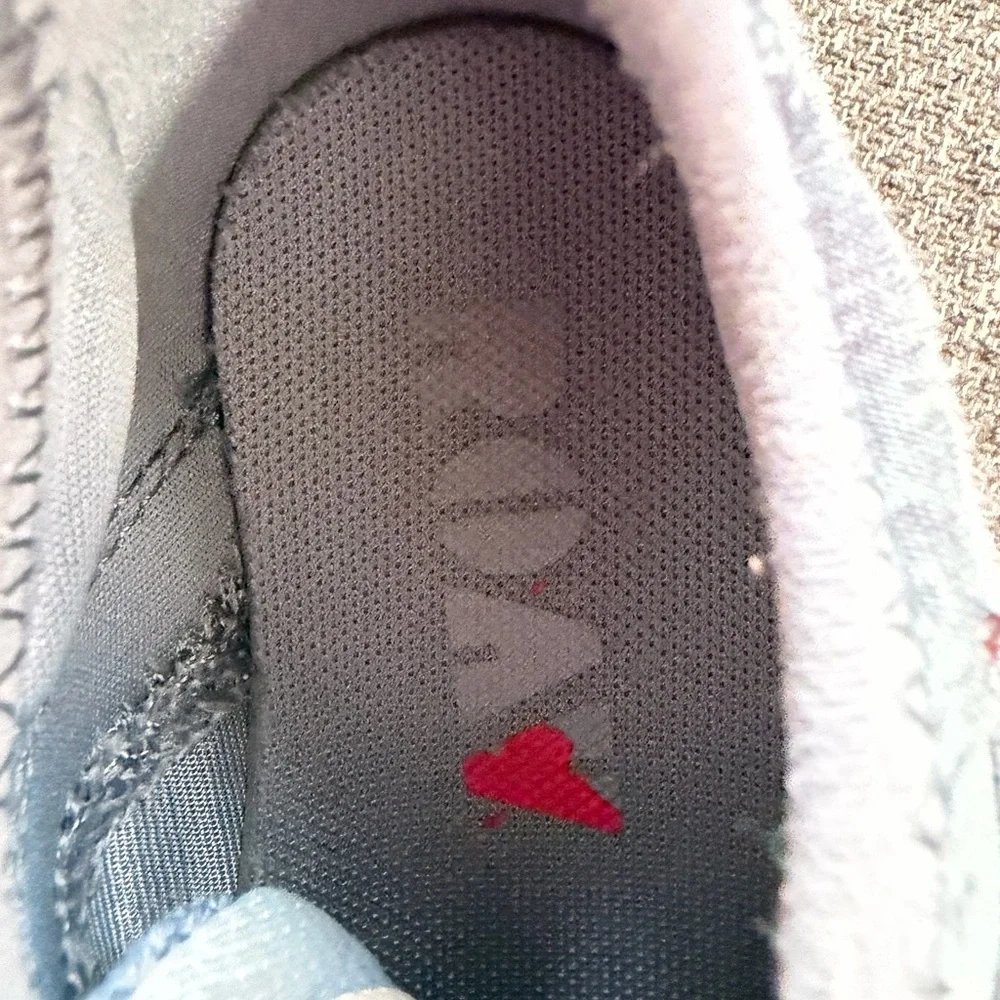 New Balance Fresh Foam Roav Running Shoes Kids Size 10.5 Steel Blue White￼ - Picture 12 of 13